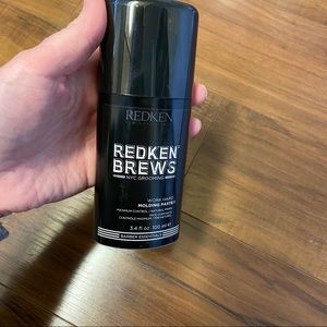Redken Brews Work hard molding paste
